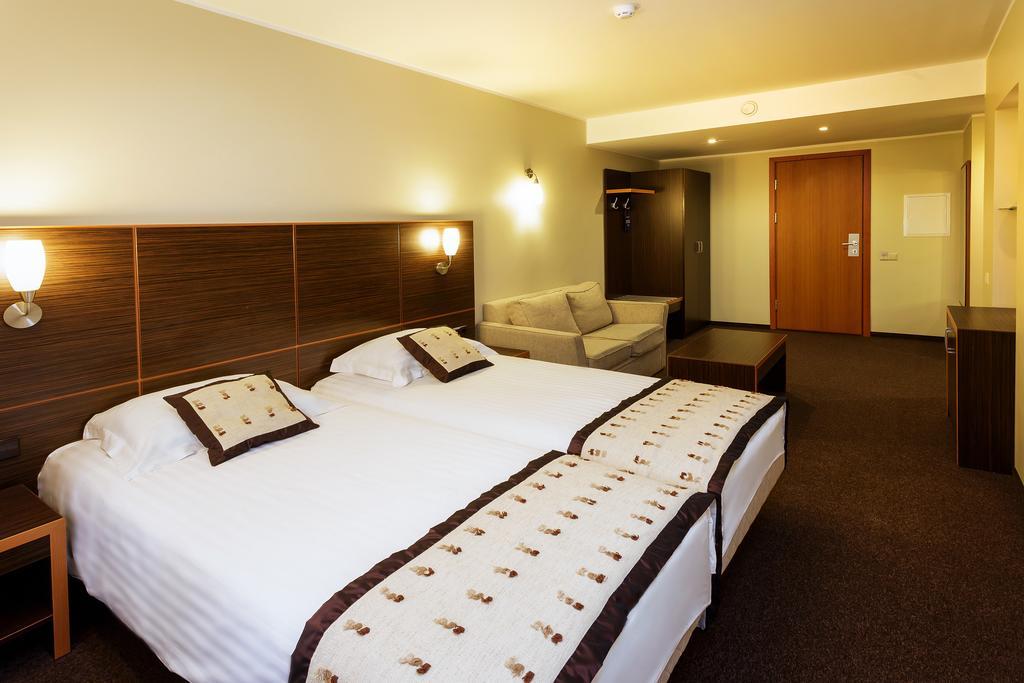 Alka Hotel Palanga Bagian luar foto