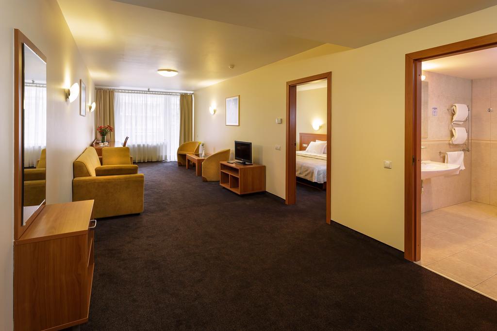 Alka Hotel Palanga Bagian luar foto